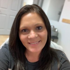 Meet your Posher, Dana